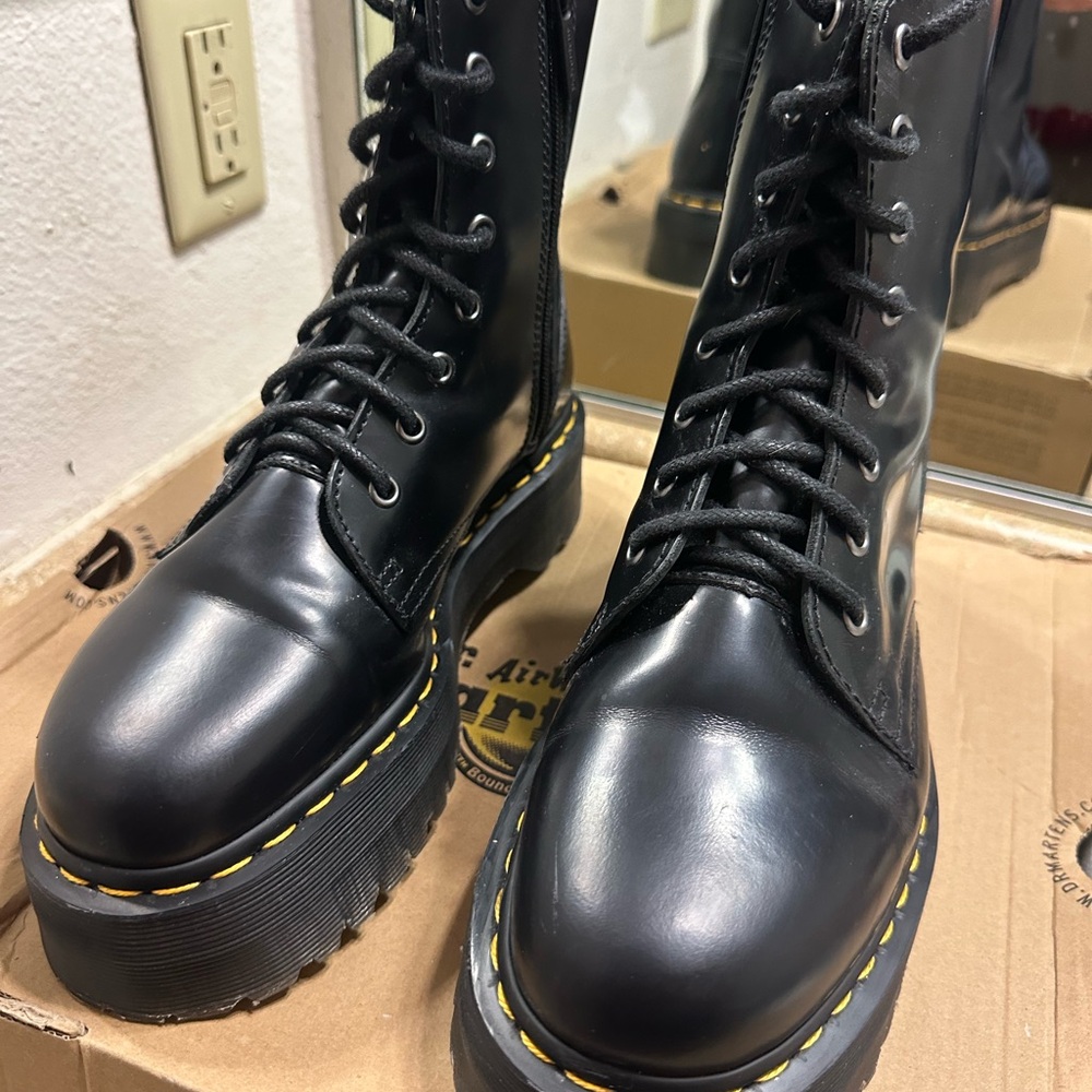 Dr. Martens Jadon Boot Smooth Leather Platforms